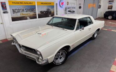 Pontiac-GTO-1965