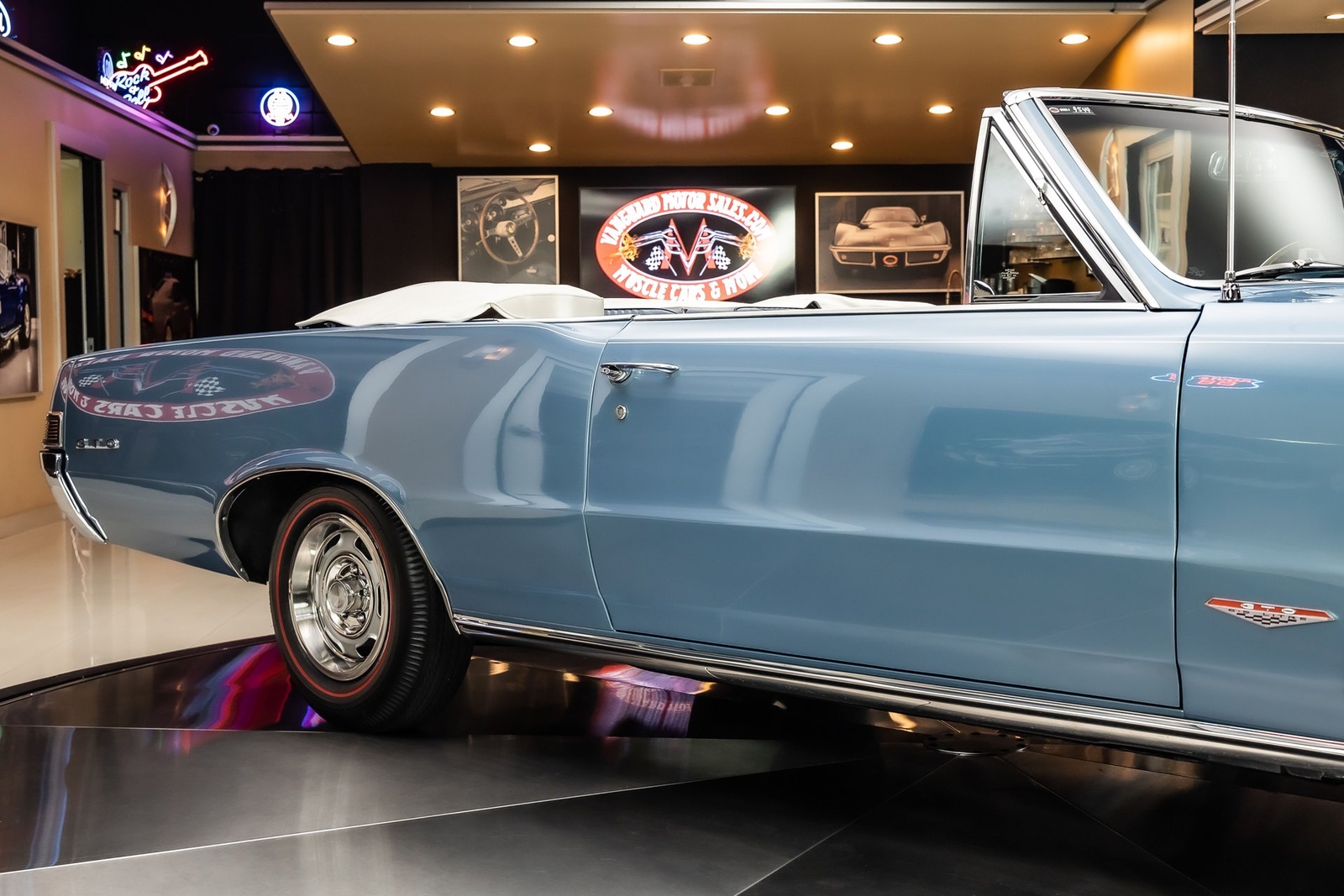 Pontiac-GTO-1965-Convertible-23