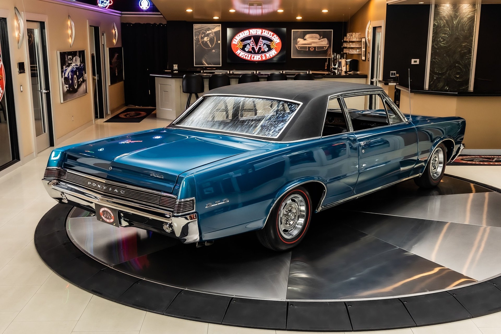 Pontiac-GTO-1965-Coupe-13