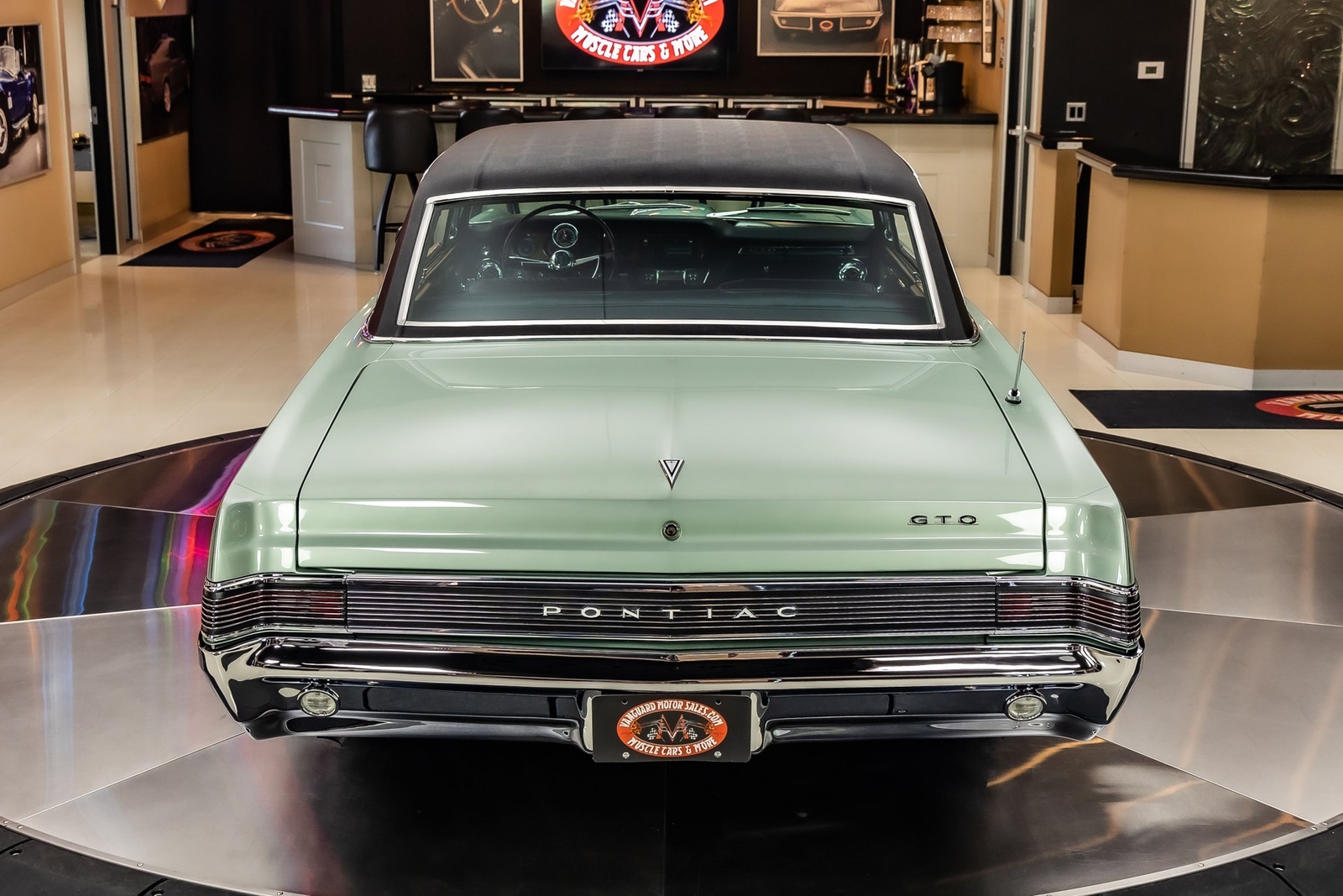 Pontiac-GTO-1965-Coupe-15