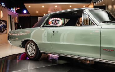 Pontiac-GTO-1965-Coupe-22