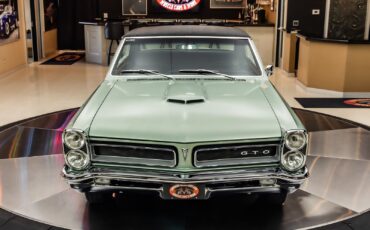 Pontiac-GTO-1965-Coupe-8