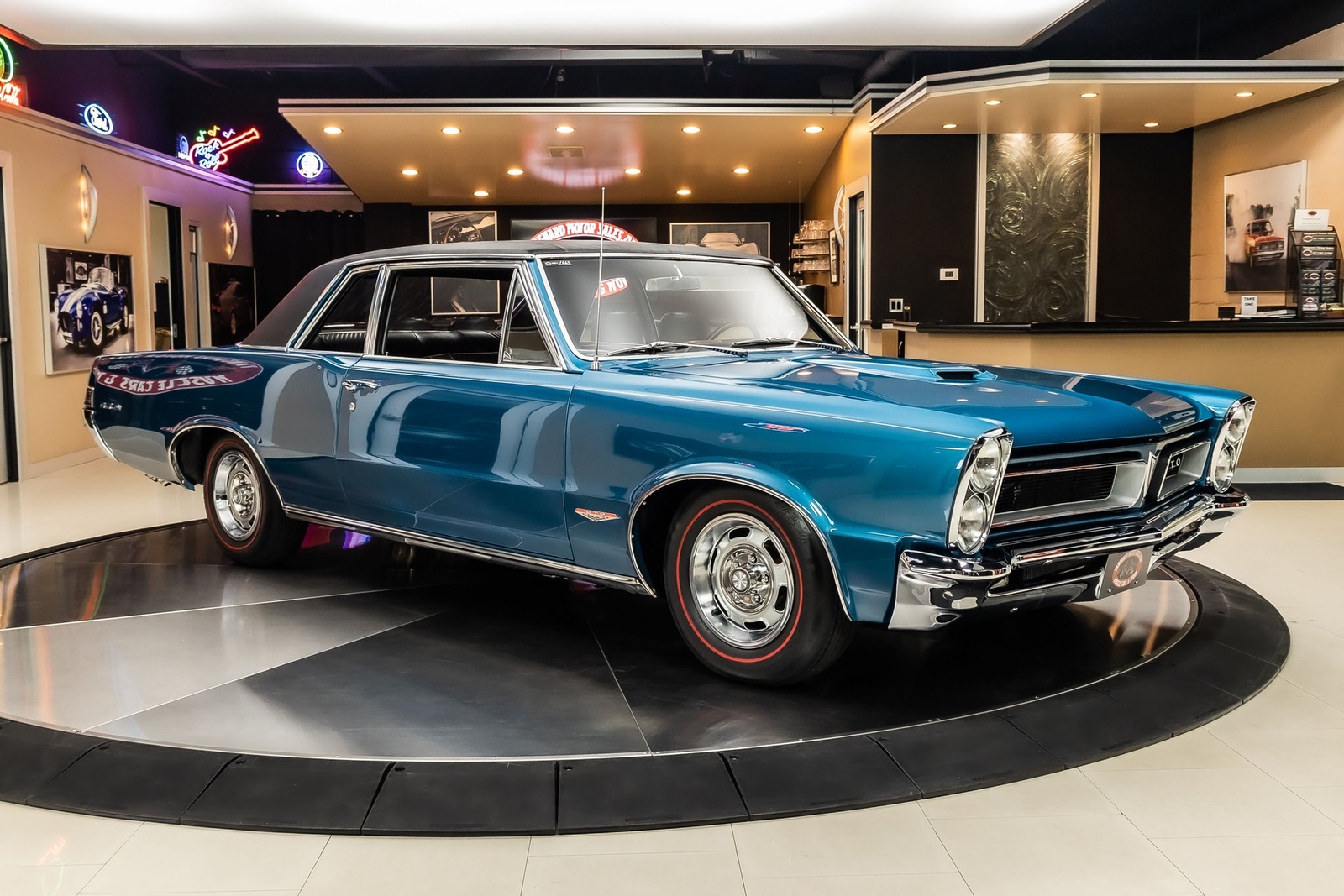 Pontiac-GTO-1965-Coupe-9