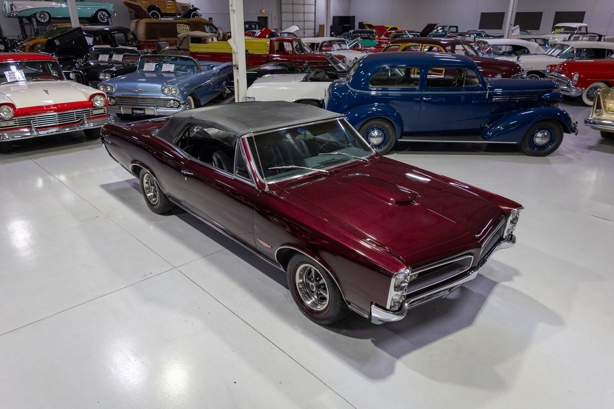 Pontiac-GTO-1966-Convertible-14