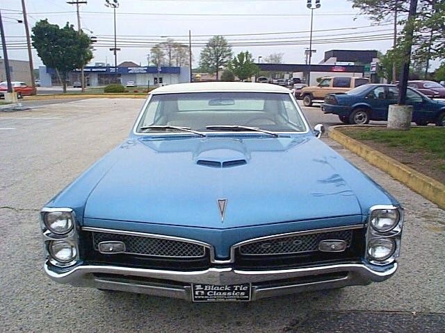 Pontiac-GTO-1967-2-DR-Hard-Top-1