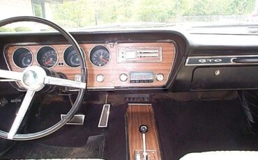 Pontiac-GTO-1967-2-DR-Hard-Top-11