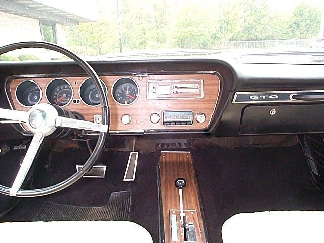 Pontiac-GTO-1967-2-DR-Hard-Top-11