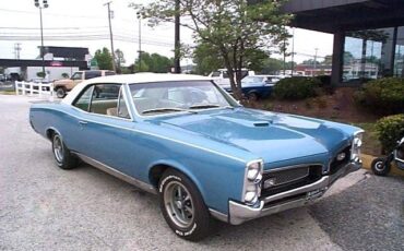Pontiac-GTO-1967-2-DR-Hard-Top-3