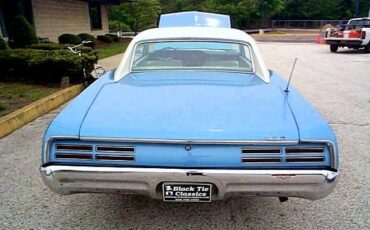 Pontiac-GTO-1967-2-DR-Hard-Top-5