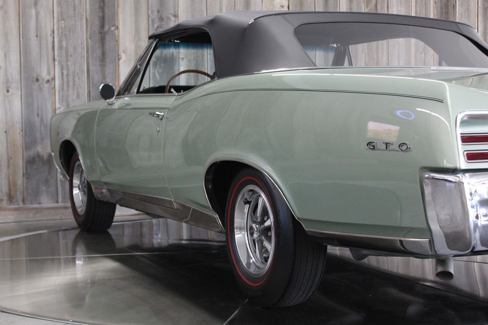Pontiac-GTO-1967-Award-Winning-11