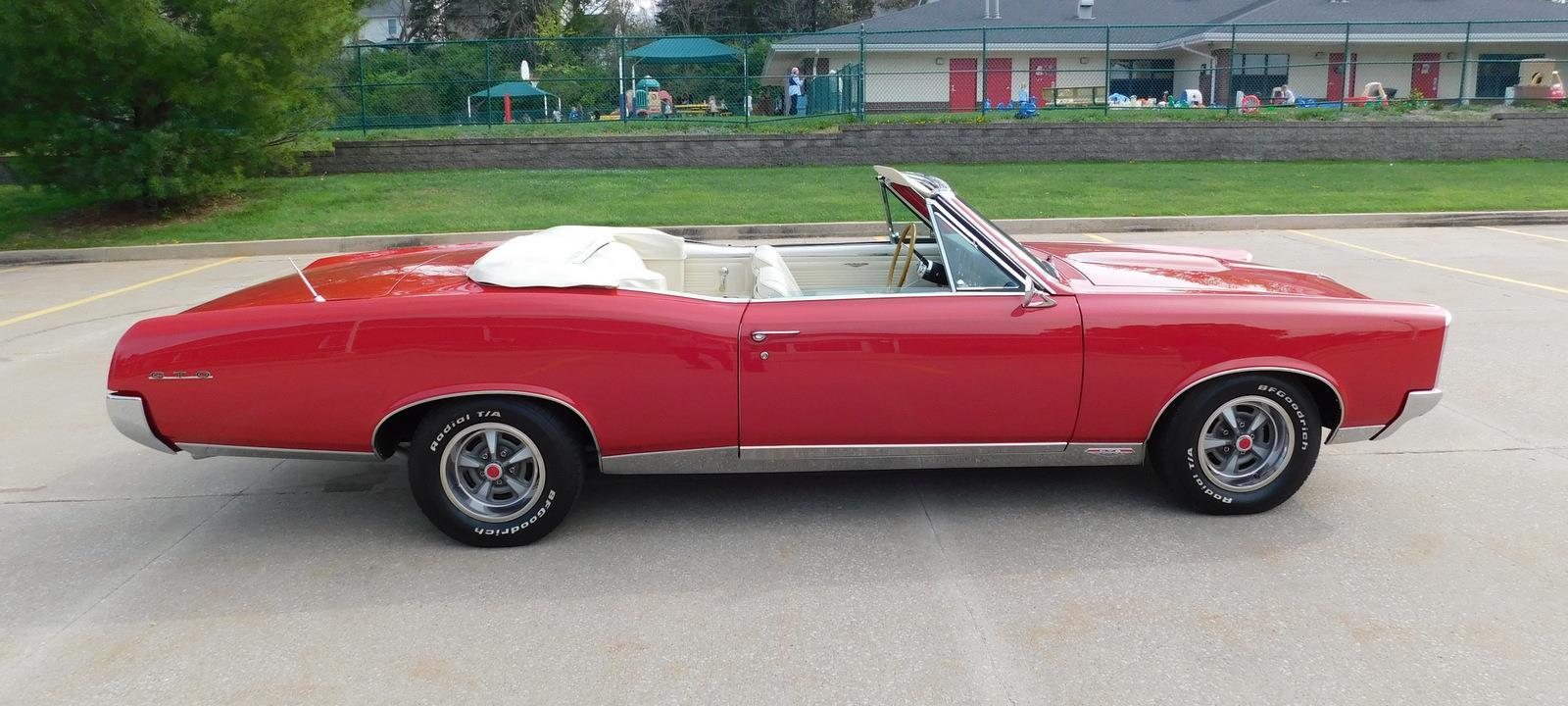 Pontiac-GTO-1967-CONVERTIBLE-11