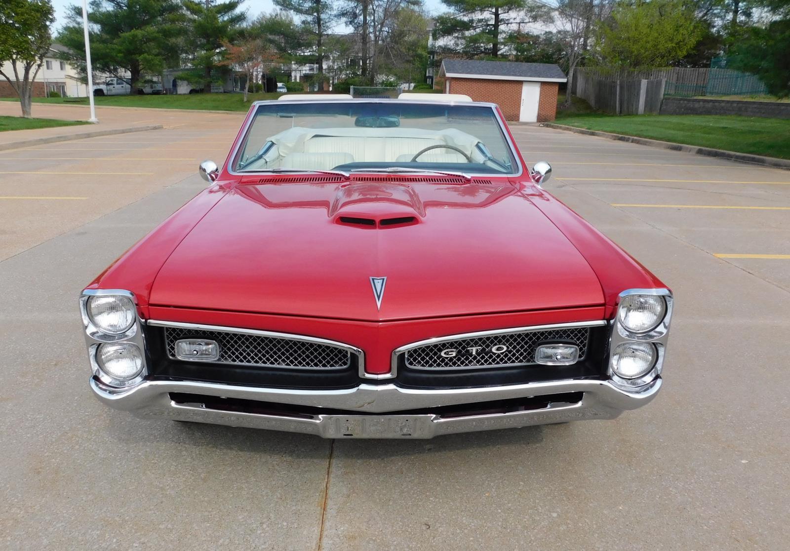 Pontiac-GTO-1967-CONVERTIBLE-16