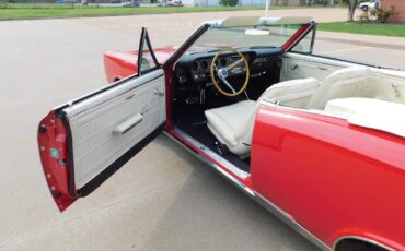 Pontiac-GTO-1967-CONVERTIBLE-27