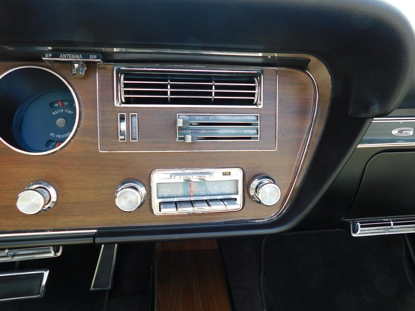 Pontiac-GTO-1967-CONVERTIBLE-38