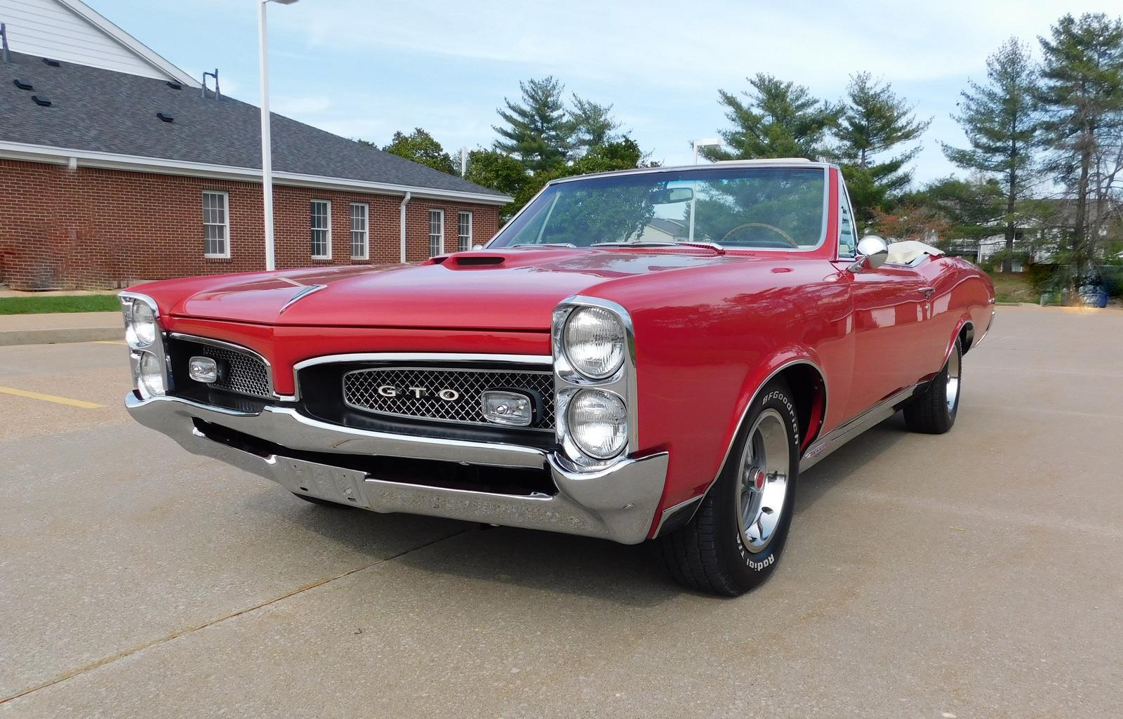 Pontiac-GTO-1967-CONVERTIBLE-7