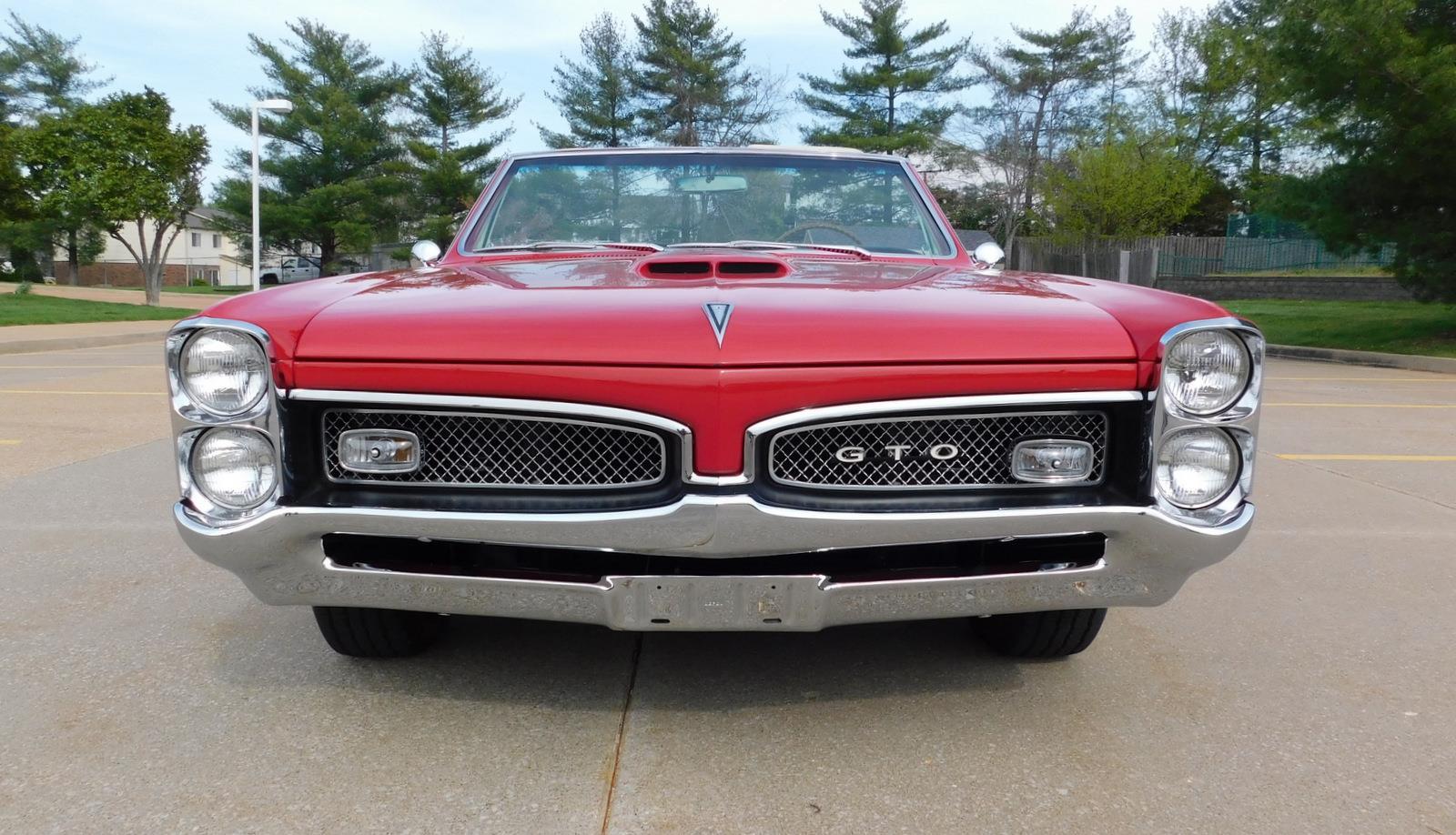 Pontiac-GTO-1967-CONVERTIBLE-8