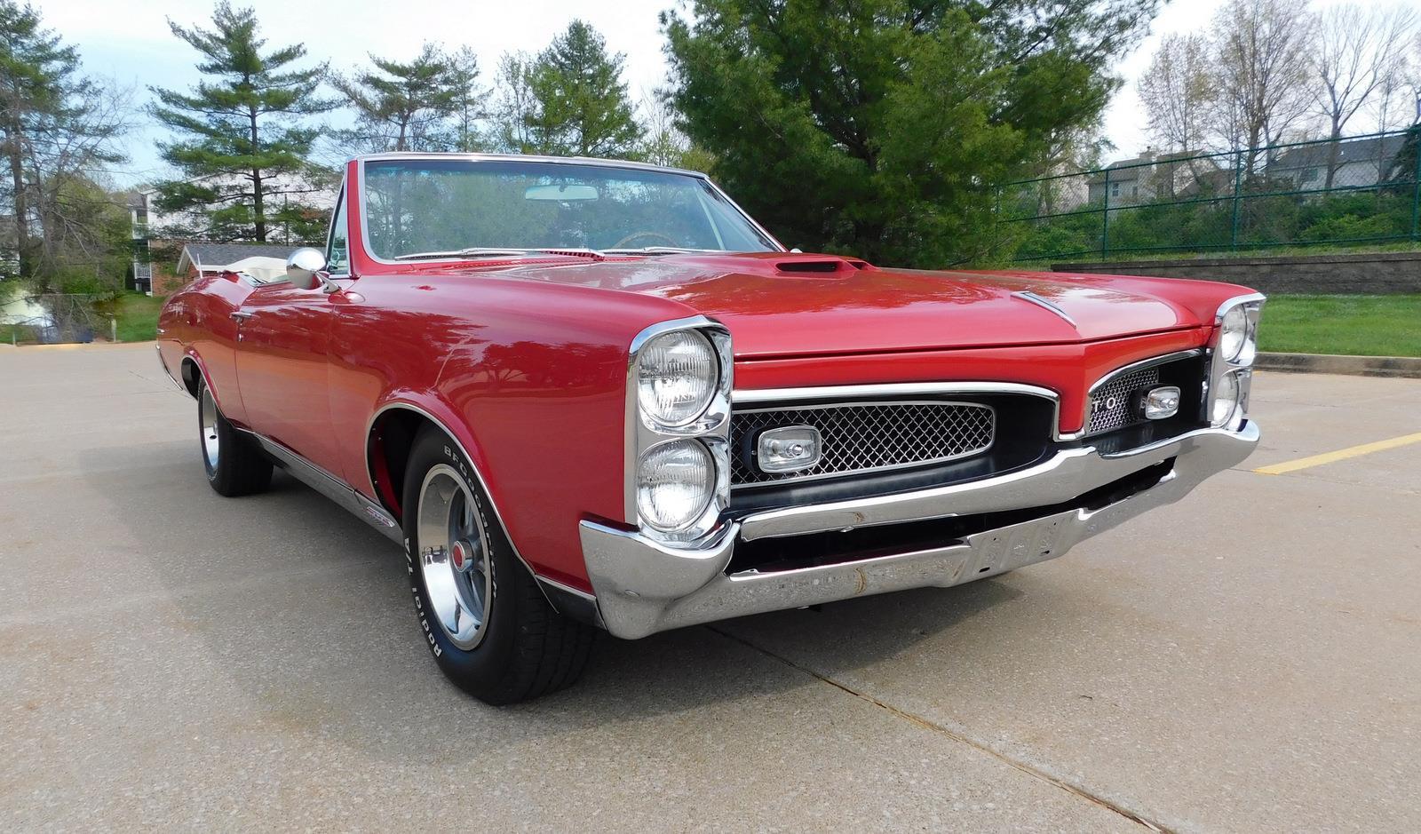 Pontiac-GTO-1967-CONVERTIBLE-9