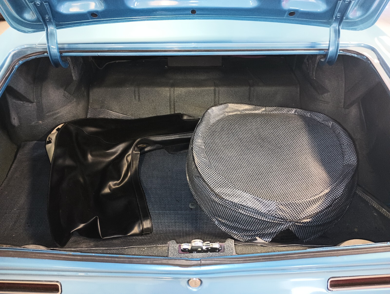 Pontiac-GTO-1967-Convertible-18