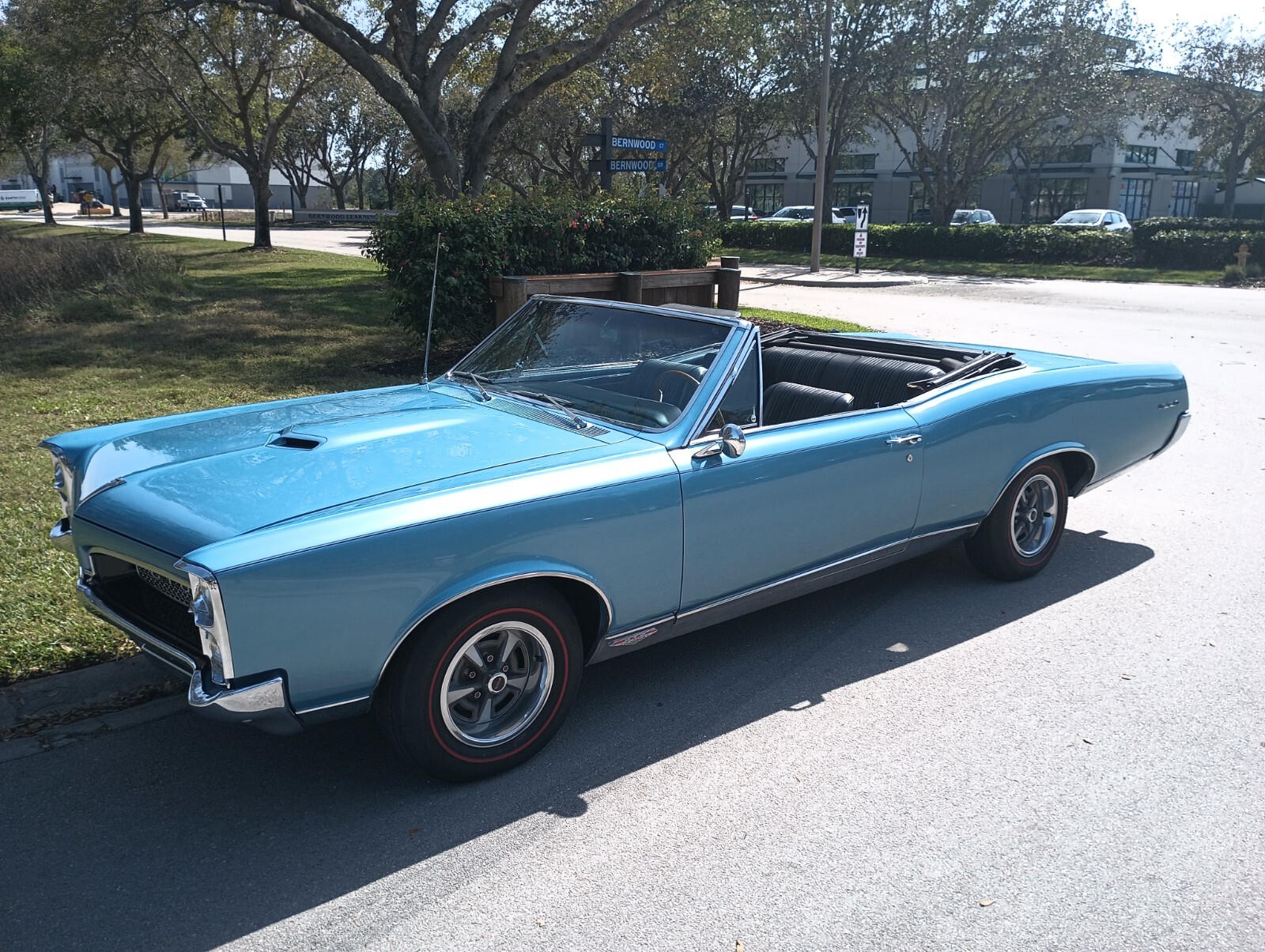 Pontiac-GTO-1967-Convertible