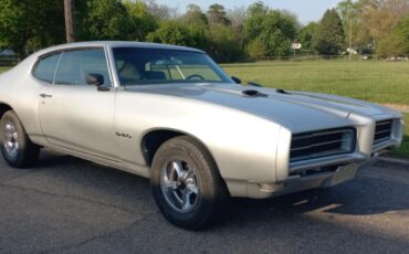 Pontiac-GTO-1969-Coupe-1