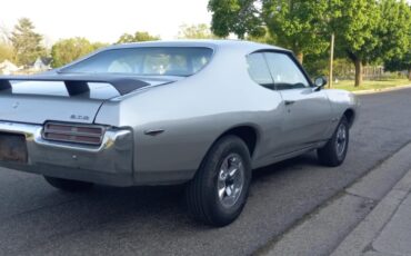 Pontiac-GTO-1969-Coupe-5