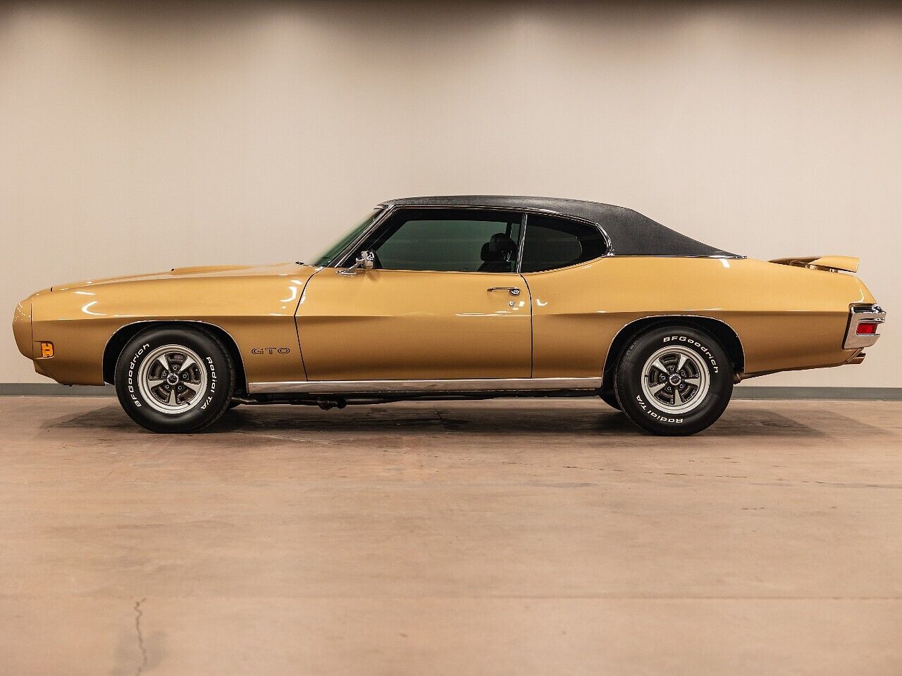 Pontiac-GTO-1970-Coupe-24