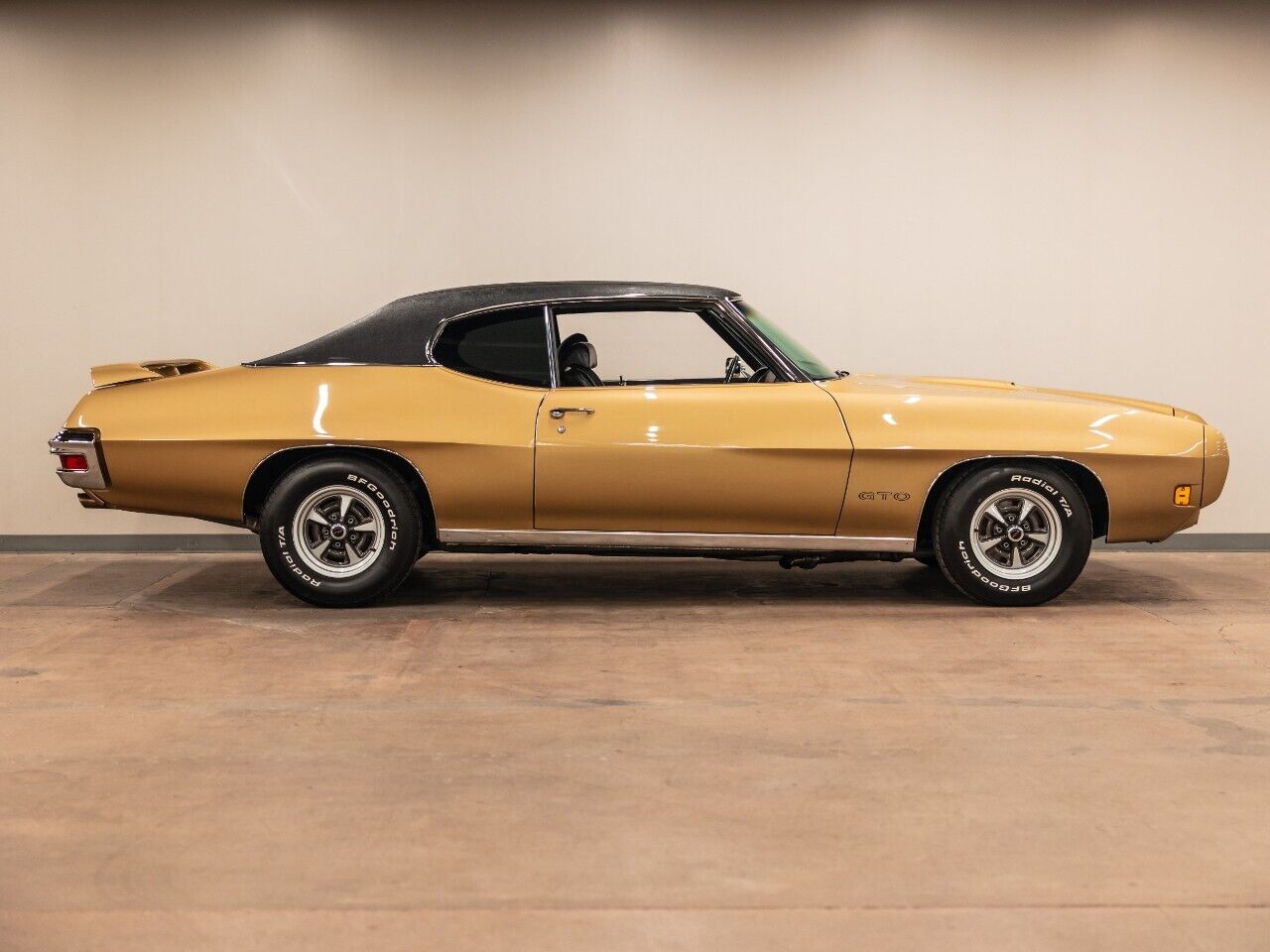 Pontiac-GTO-1970-Coupe-30