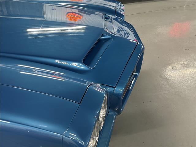 Pontiac-GTO-1972-2-Door-Coupe-17