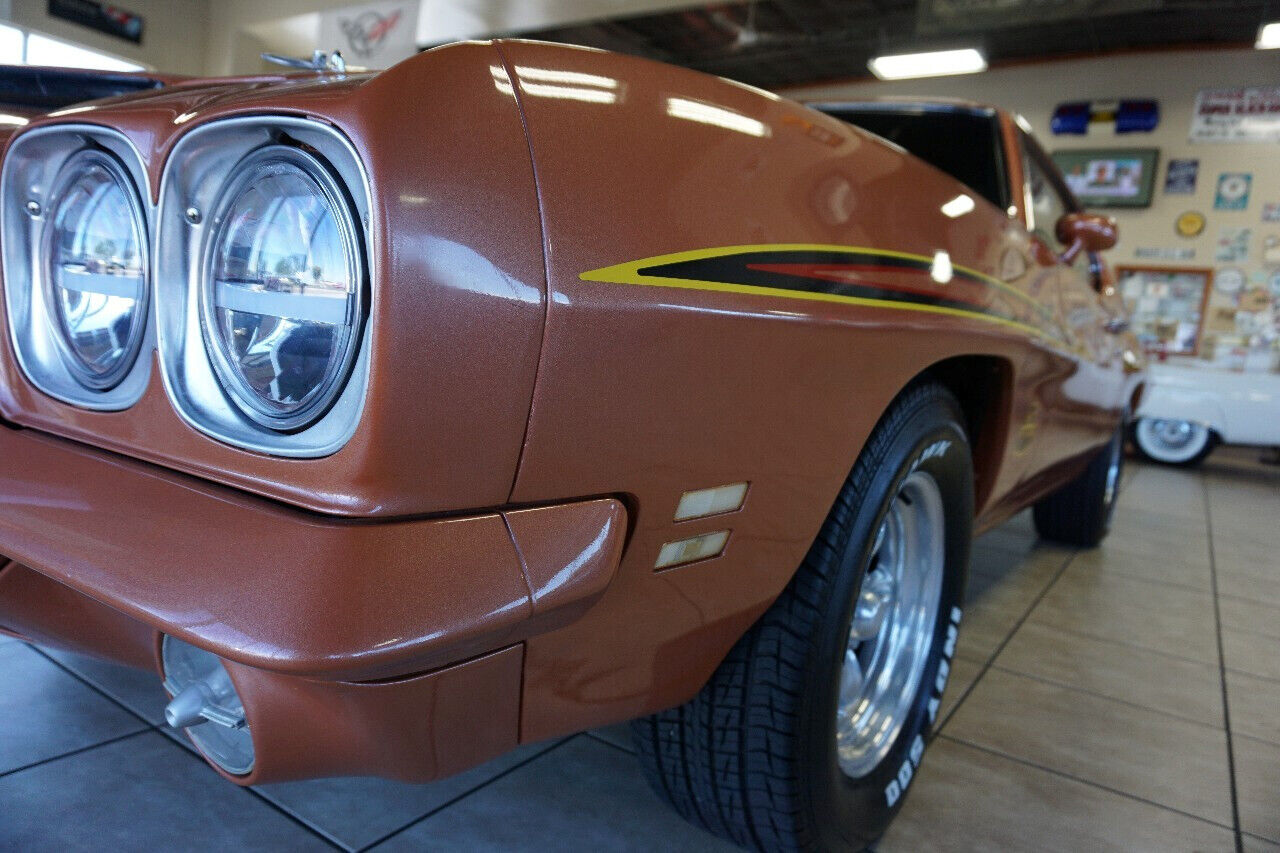 Pontiac-GTO-1972-Classic-Car-15