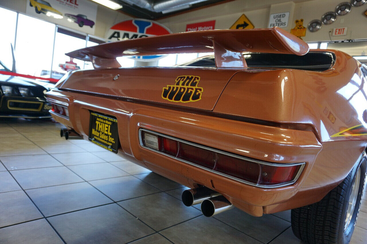 Pontiac-GTO-1972-Classic-Car-19