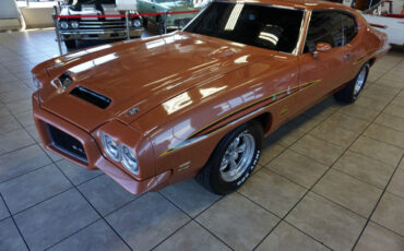 Pontiac-GTO-1972-Classic-Car-2