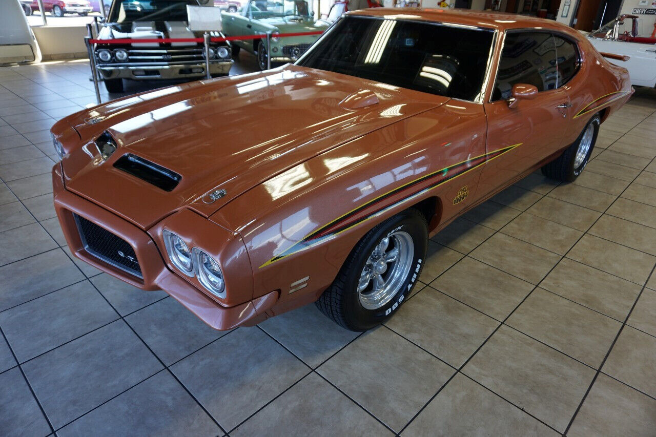 Pontiac-GTO-1972-Classic-Car-2