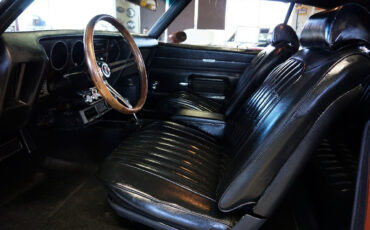 Pontiac-GTO-1972-Classic-Car-21