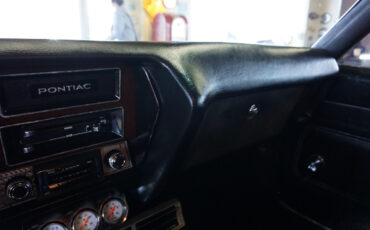Pontiac-GTO-1972-Classic-Car-26
