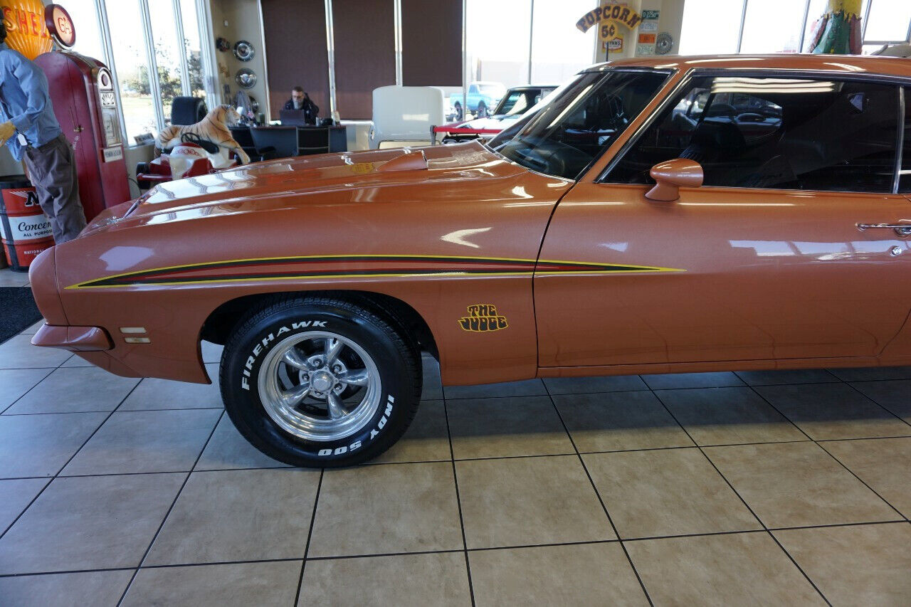 Pontiac-GTO-1972-Classic-Car-37