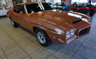 Pontiac-GTO-1972-Classic-Car-9