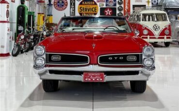 Pontiac-GTO-Convertible-1966-1