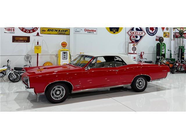 Pontiac-GTO-Convertible-1966-24