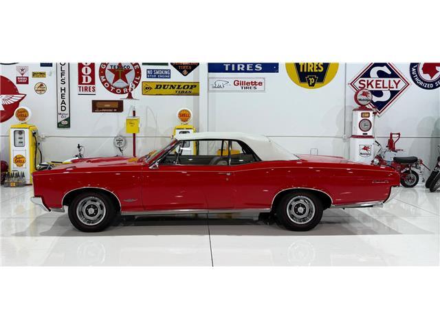 Pontiac-GTO-Convertible-1966-25