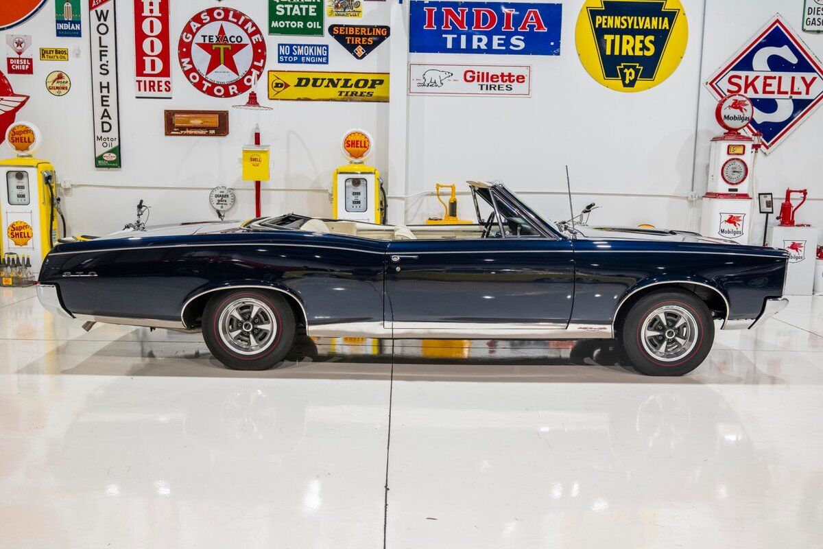 Pontiac-GTO-Convertible-1967-11