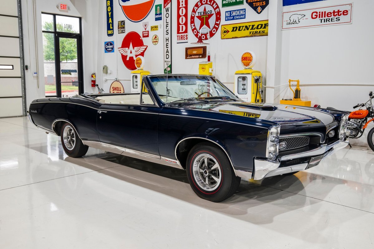 Pontiac-GTO-Convertible-1967-12