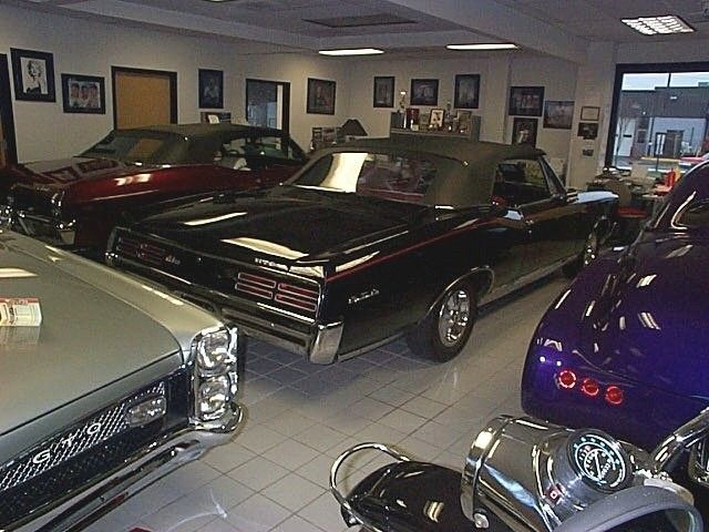 Pontiac-GTO-Royal-Bobcat-1967-Convertible-Hurst-Edition-3