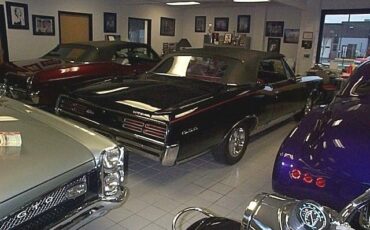 Pontiac-GTO-Royal-Bobcat-1967-Convertible-Hurst-Edition-3