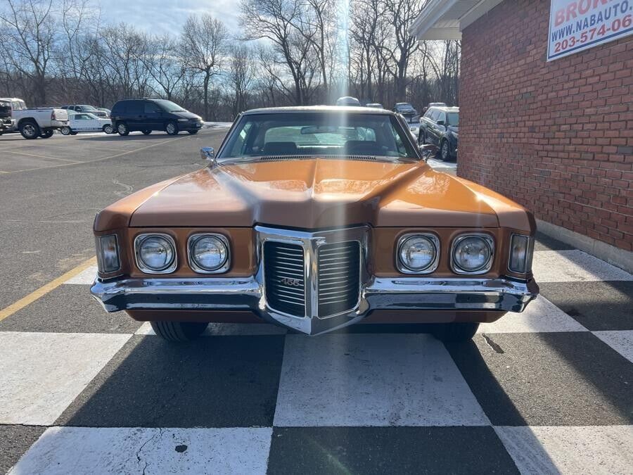 Pontiac-Grand-Prix-1969-Coupe-10