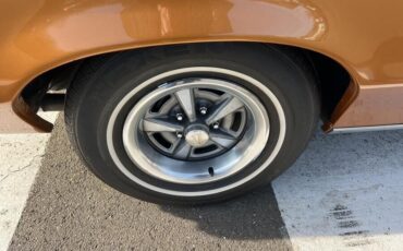 Pontiac-Grand-Prix-1969-Coupe-17