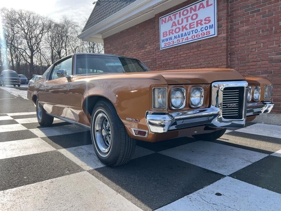 Pontiac-Grand-Prix-1969-Coupe-2