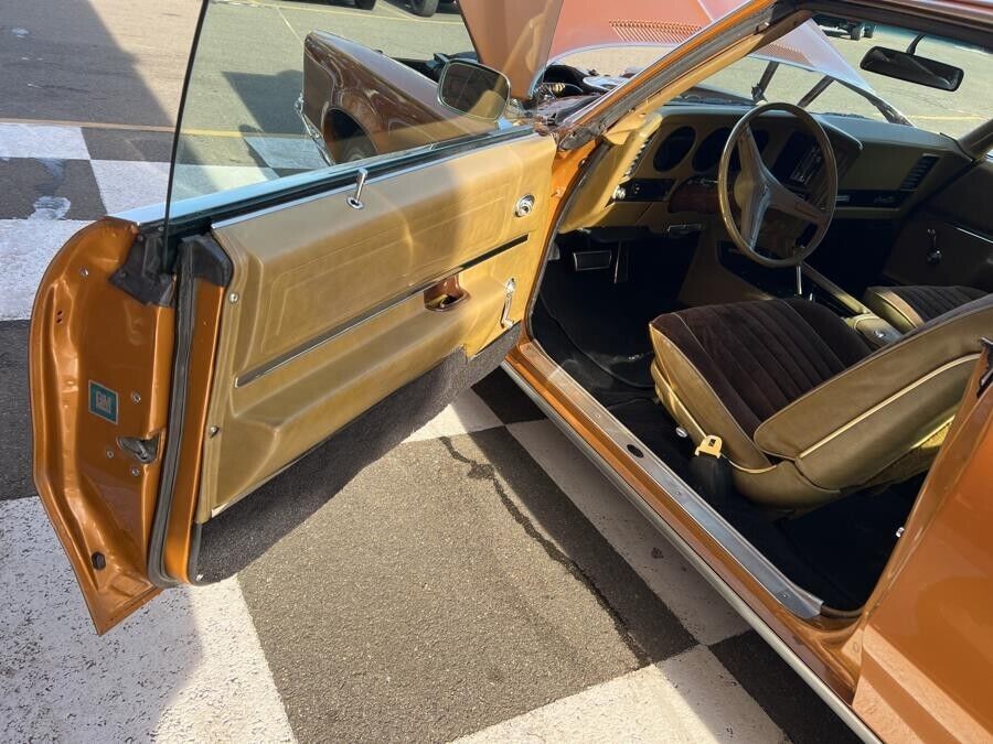 Pontiac-Grand-Prix-1969-Coupe-29