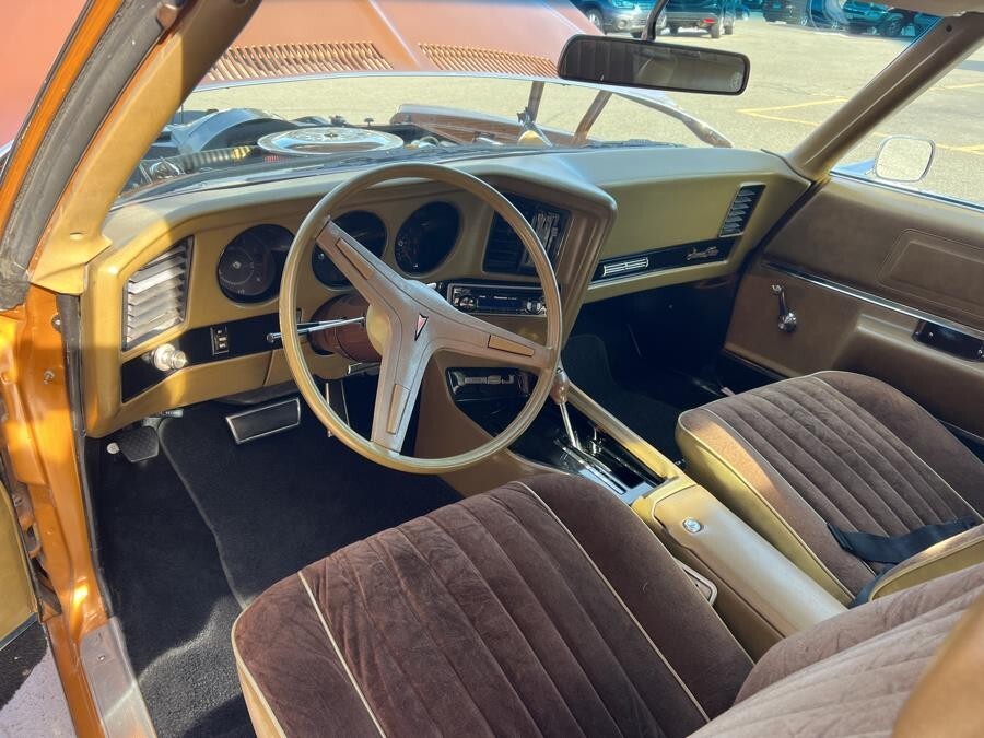 Pontiac-Grand-Prix-1969-Coupe-30