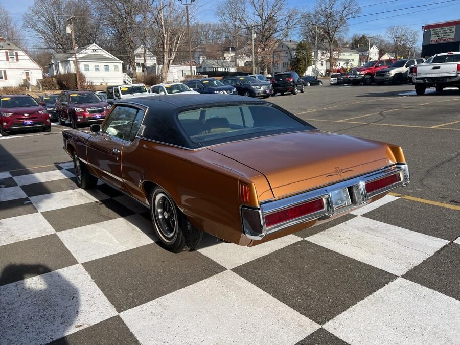 Pontiac-Grand-Prix-1969-Coupe-7