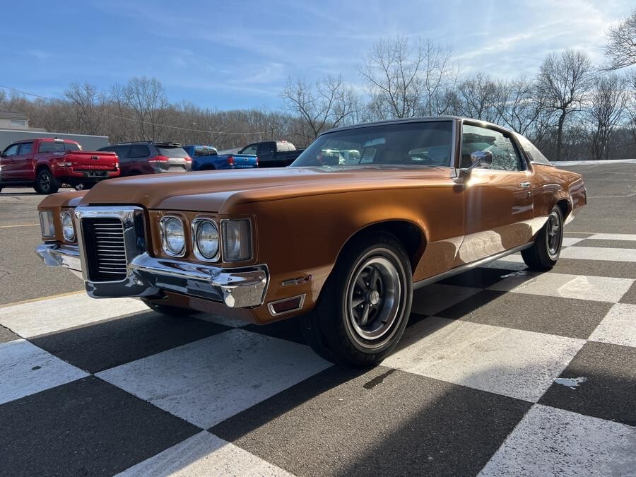 Pontiac-Grand-Prix-1969-Coupe-8